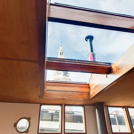 Montelbaan Houseboat Apartman Amszterdam